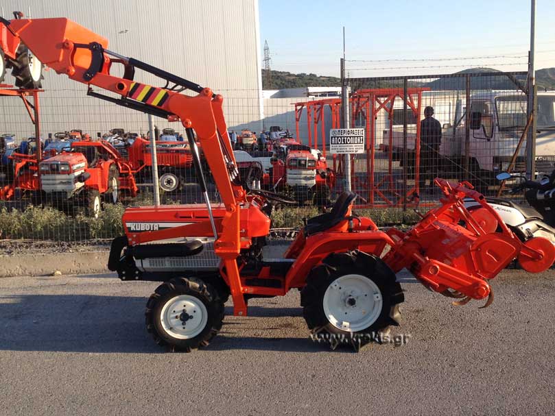Τρακτέρ KUBOTA B 1402DT