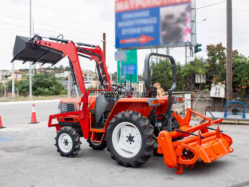 Τρακτέρ με κουβά KUBOTA GL220DT
