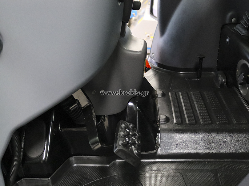 Τρακτέρ LS R65 CAB